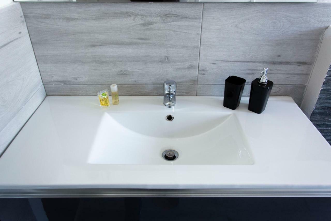 Cagliari View Apartment Quartu SantʼElena Dış mekan fotoğraf